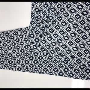 H&M cropped pants, size 6